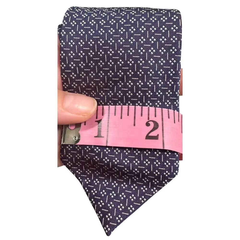CLEARANCE!! Banana Republic Navy Geometric Print Tie Classic Width Approx 2.5